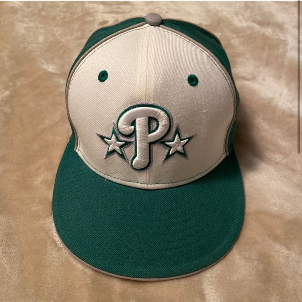 PHILLIES FITTED BASEBALL CAP